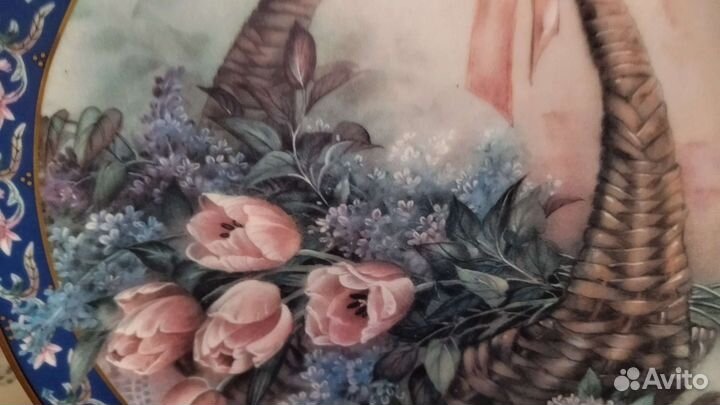 Декоративная тарелка Тюльпаны и сирень, Lena Liu