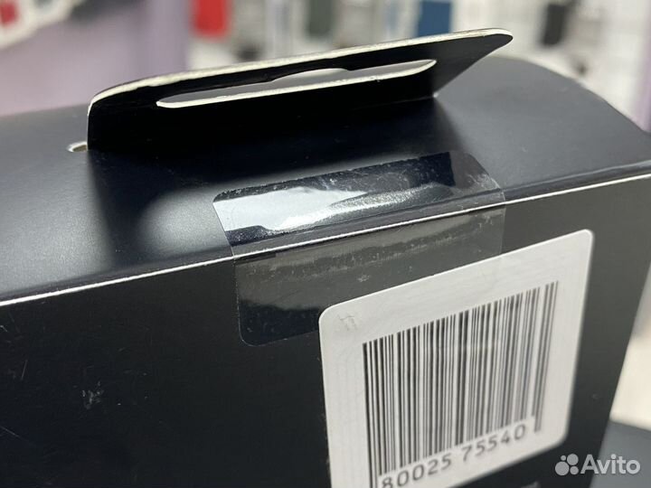 Портативный SSD Samsung T7 Touch USB 3.2 1Tb новый