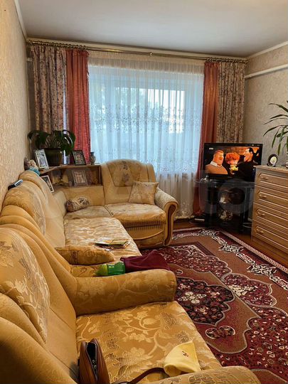 2-к. квартира, 46 м², 3/3 эт.