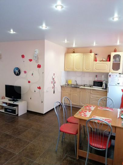 Таунхаус 40 м² на участке 1 сот.