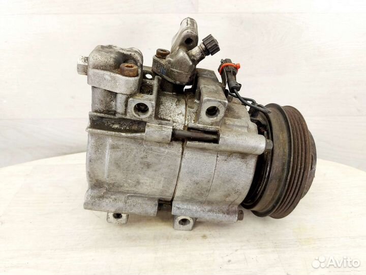 Компрессор кондиционера Hyundai Terracan