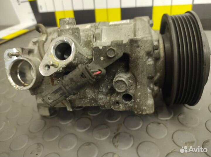 Компрессор системы кондиционирования BMW 1-Series