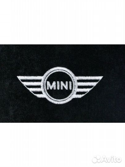 Подушка с вышивкой для автомобиля Mini