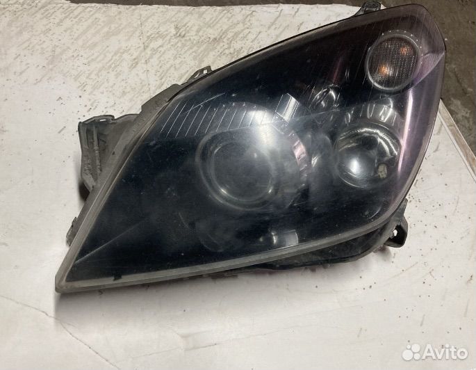 Фары ксенон Opel Astra h