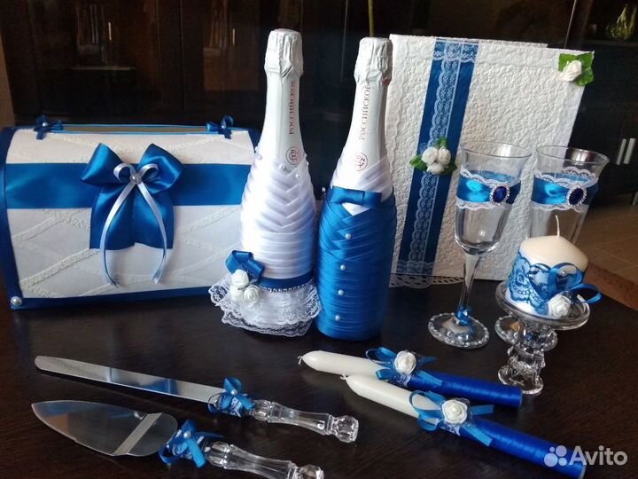 Свадебные бокалы, свечи, казна