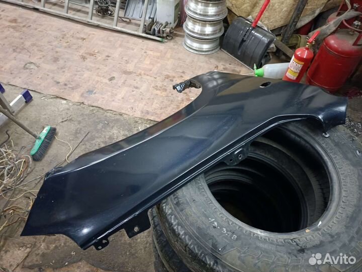 Крыло переднее правое Suzuki grand Vitara