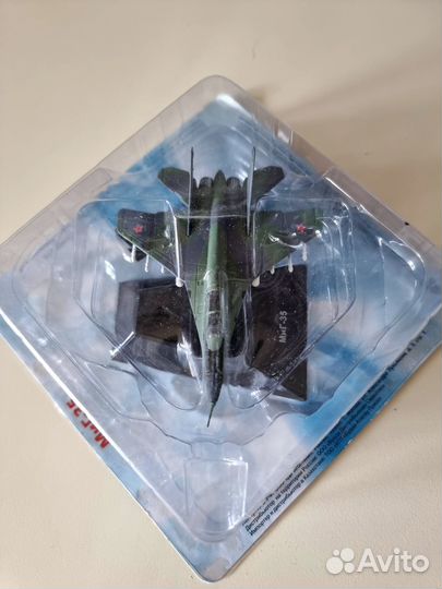 Легендарные самолеты №74 Миг-35 1/160 Деагостини