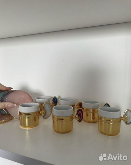 Кофейные чашки с блюдцеми