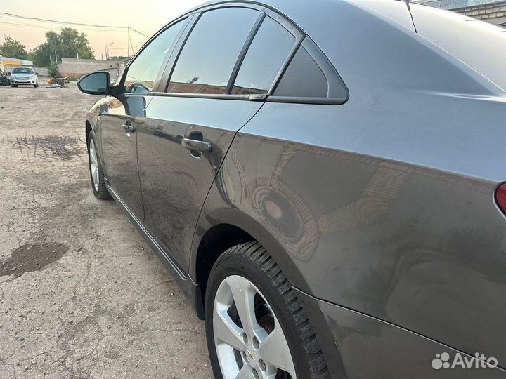 Chevrolet Cruze 1.8 AT, 2011, 230 000 км