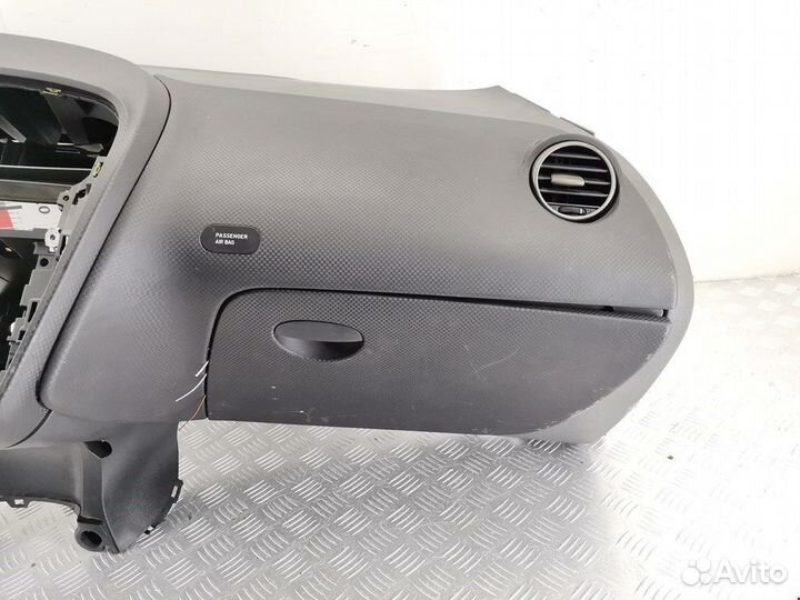 Торпедо (панель передняя) для Seat Altea