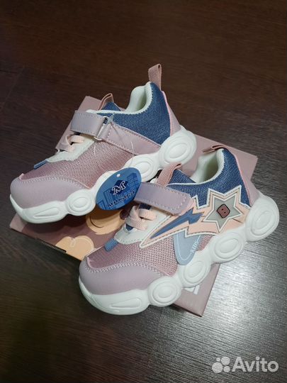 Кроссовки новые 25 (15,5 по стельке)