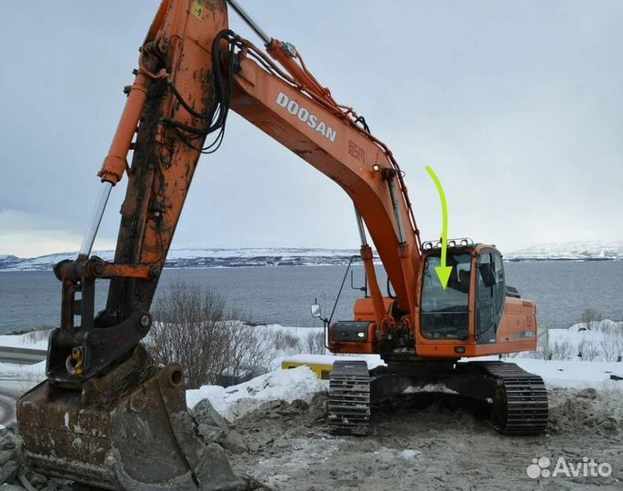 Стекло закаленное на Экскаватор гусеничный Doosan