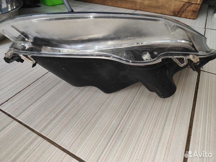 Фара левая Ford S-MAX