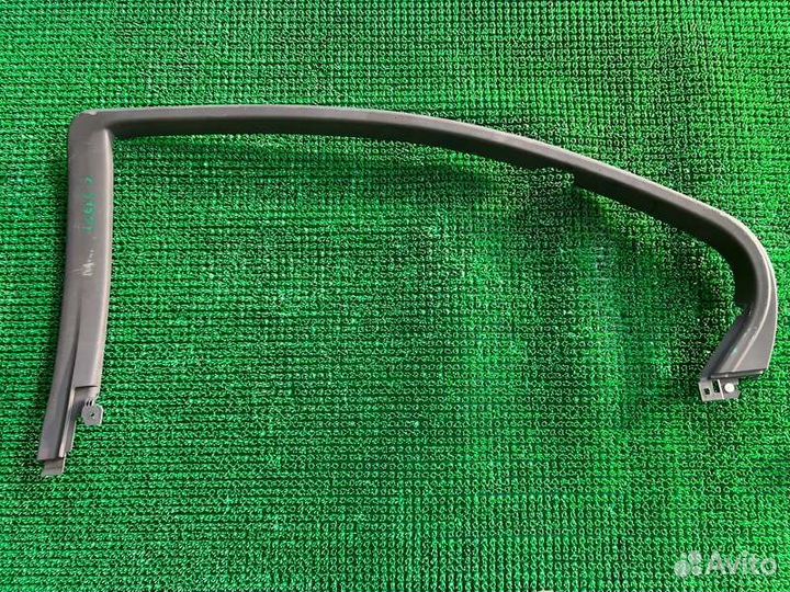 Обшивка двери прав. зад. Lexus LS460