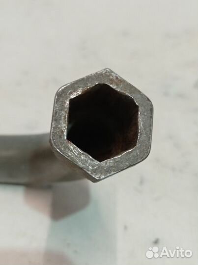 Баллонный ключ Skoda Octavia A5 (1Z) 1.6 BSE 2010