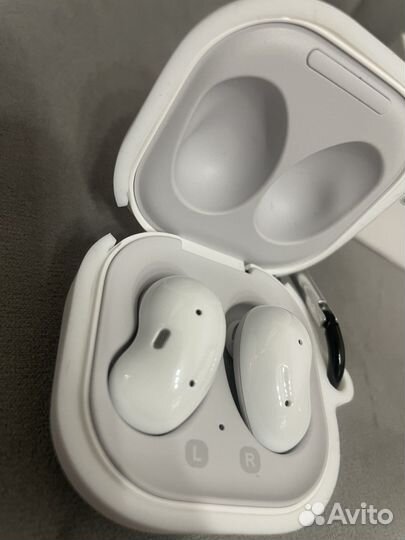 Беспроводные наушники samsung buds live