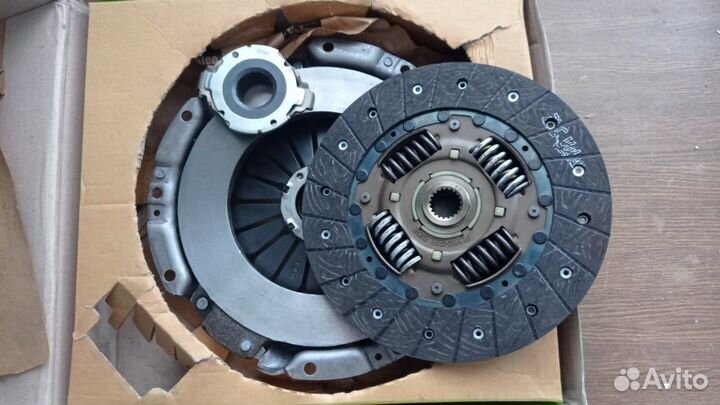 Сцепления Hyundai Elantra 1.8/2.0 00) 826419
