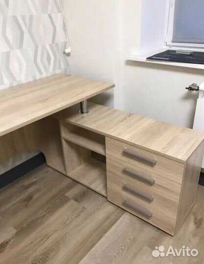 Стол компьютерный Алькор