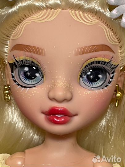 Rainbow High delilah