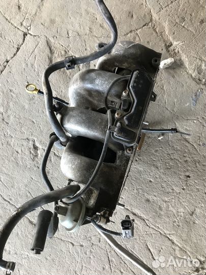 Впускной коллектор Mazda CX7