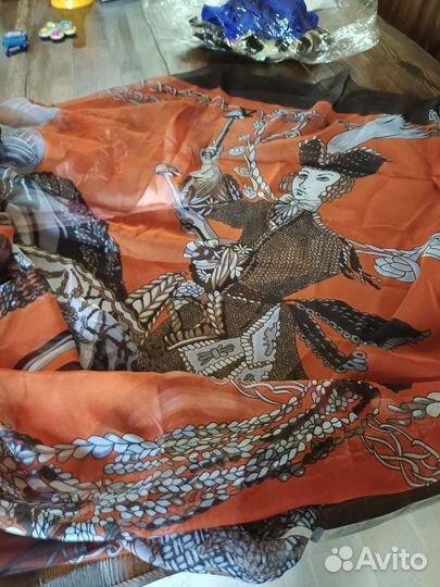 Шарфы и платки