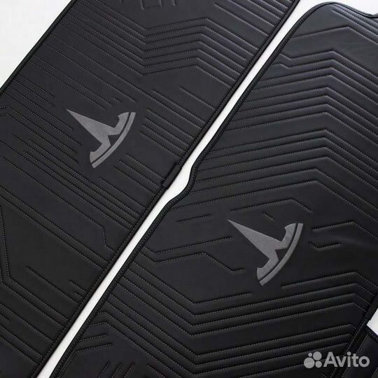 Коврики в салон автомобиля