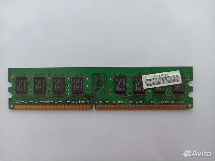 Два модуля. Оперативная память DDR2, 2 Гб