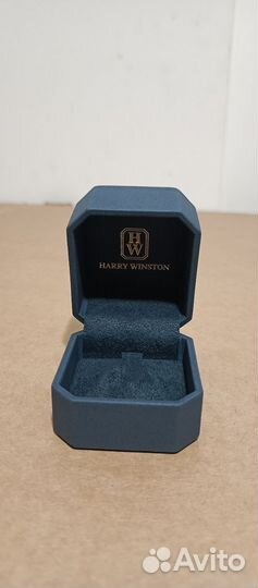 Оригинальная коробка « Harry Winston »