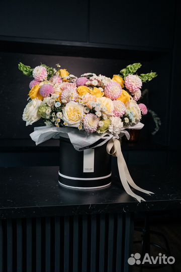 Цветы букеты в коробке