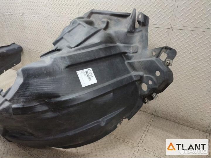 Подкрылок передний правый nissan note