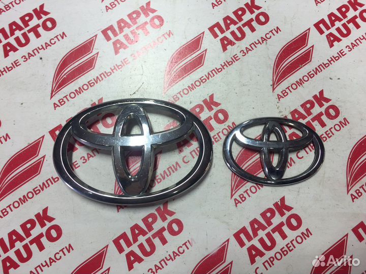 Эмблема Toyota RAV - 4