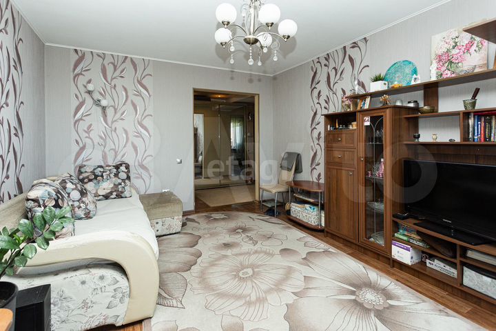 2-к. квартира, 57 м², 9/9 эт.