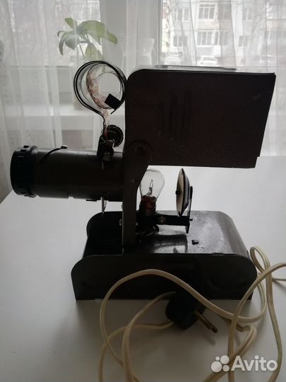 Фильмоскопы из СССР разные и фильмы