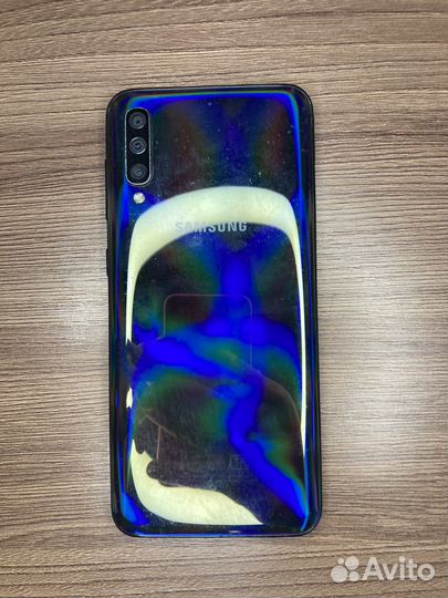 Samsung Galaxy A50, 4/64 ГБ