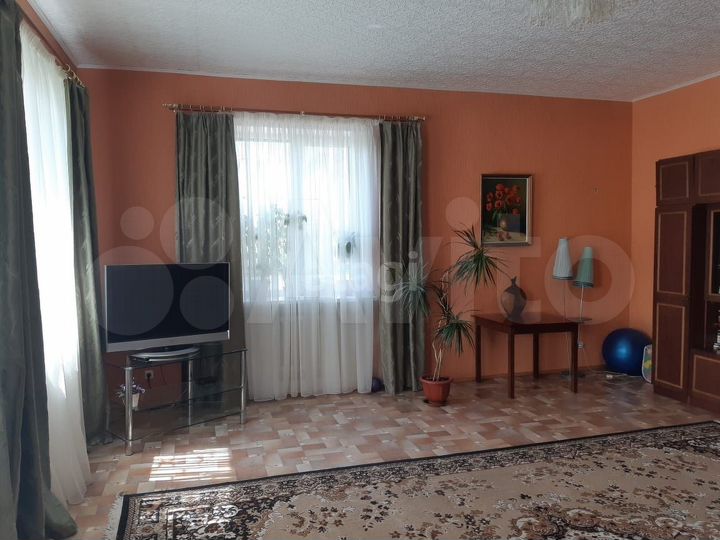 Коттедж 490 м² на участке 15,4 сот.