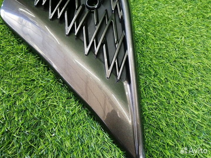 Решетка в бампер правая Lexus Nx200 Z10 2018