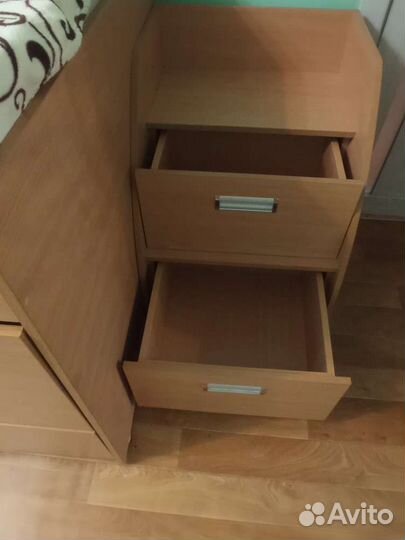 Двухъярусная кровать выдвижная бу