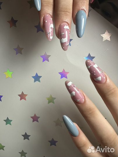 Модель на наращивание ногтей