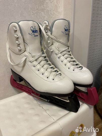 Фигурные коньки jackson