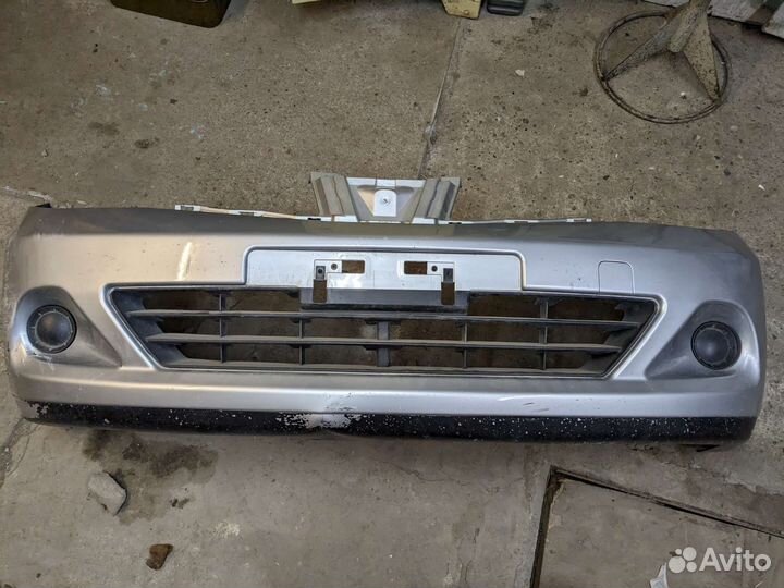 Бампер передний Nissan Tiida c11