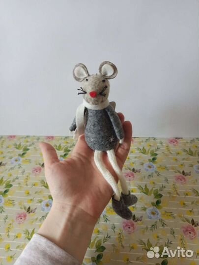 Игрушка мышонок