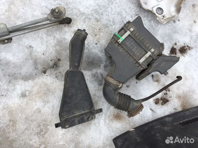 Корпус воздушного фильтра Мицубиси Лансер 9