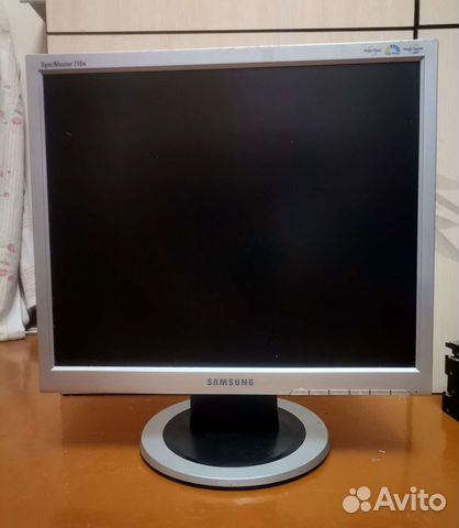 Монитор Samsung