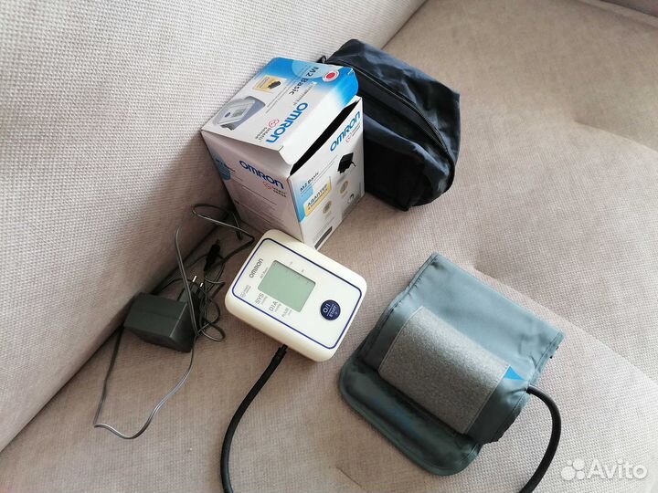 Тонометр Omron, манжета и запчасти разные