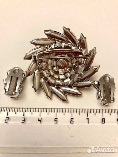 Брошь винтаж и клипсы чехословакия