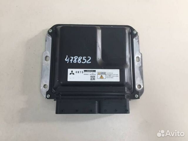 Блок управления двигателем Mitsubishi Pajero/Monte