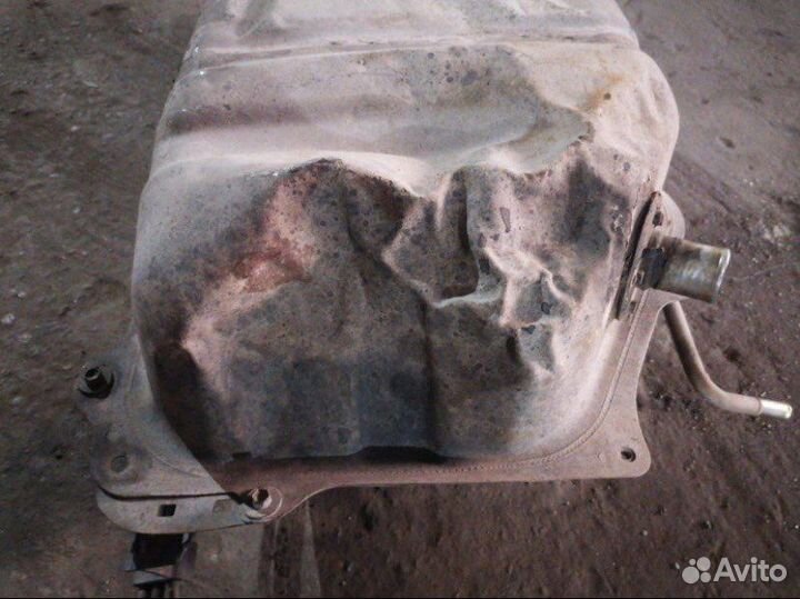 Toyota lite ace noah бензобак