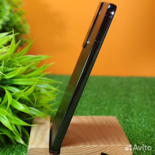 Samsung Galaxy S22, 8/128 ГБ