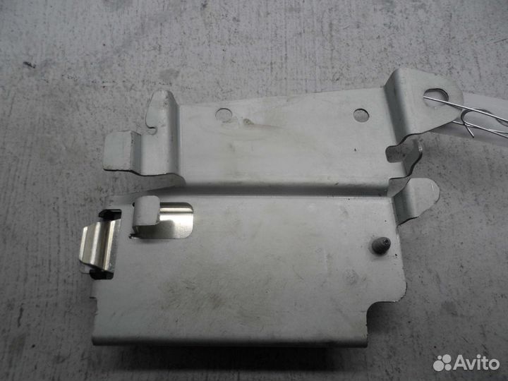 Антенна Mercedes E-klasse W213 1569050902