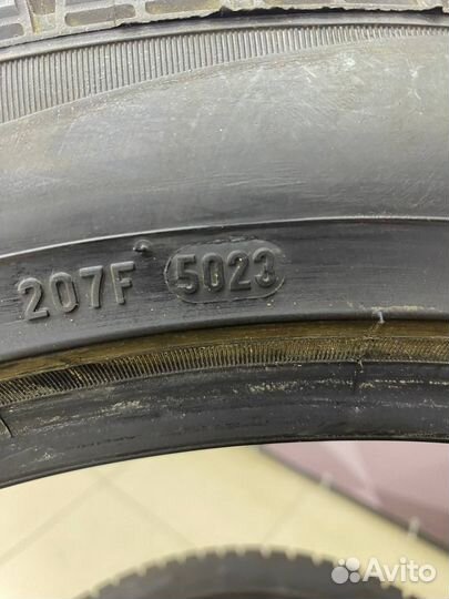 Pirelli Ice Zero FR 255/45 R20 105H